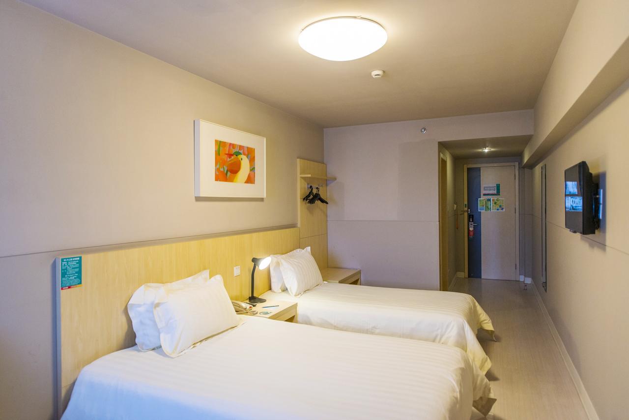 Jinjiang Inn Chengdu Chunxi Road Taiguli Hotel Exterior photo