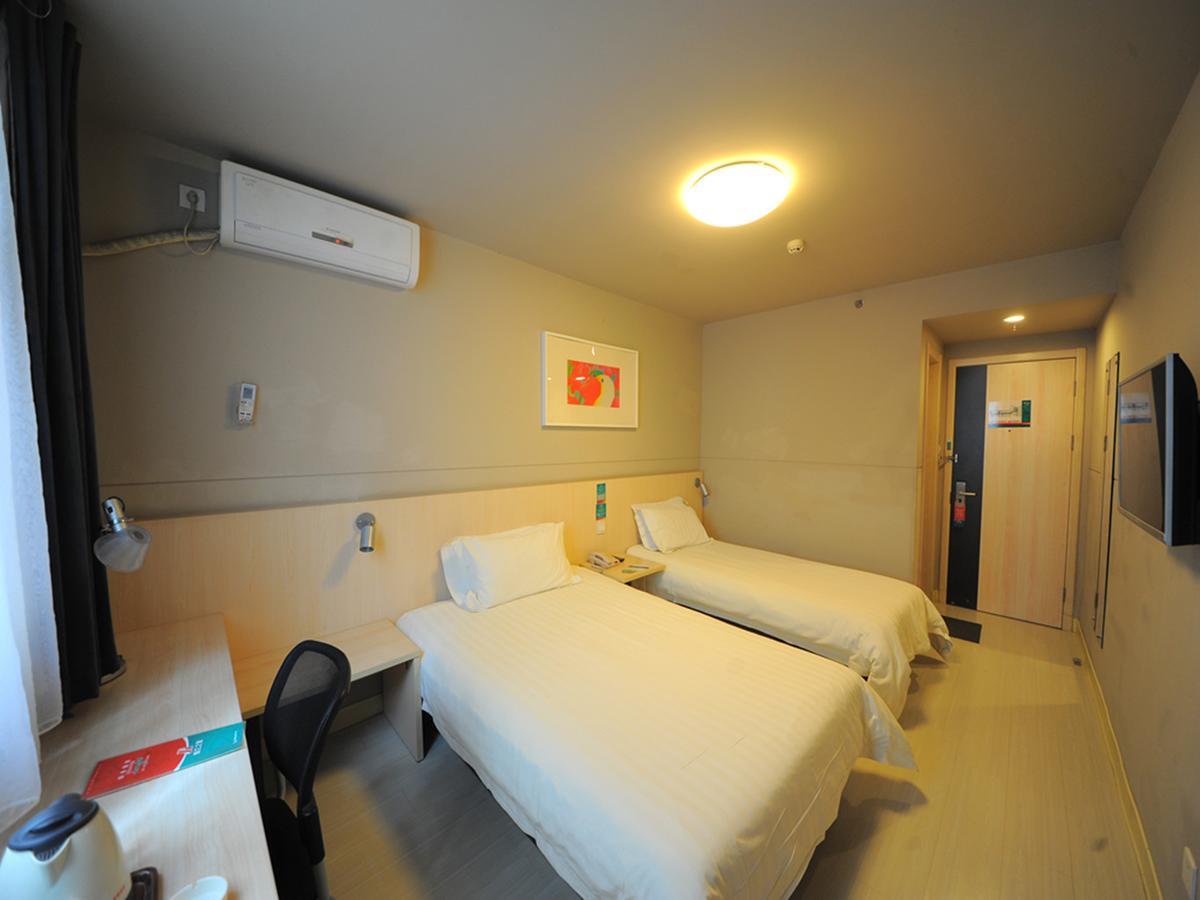 Jinjiang Inn Chengdu Chunxi Road Taiguli Hotel Exterior photo